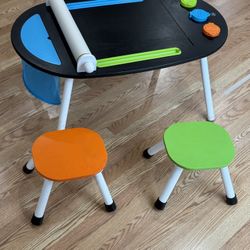 KidKraft Wooden Art Table with Two Stools