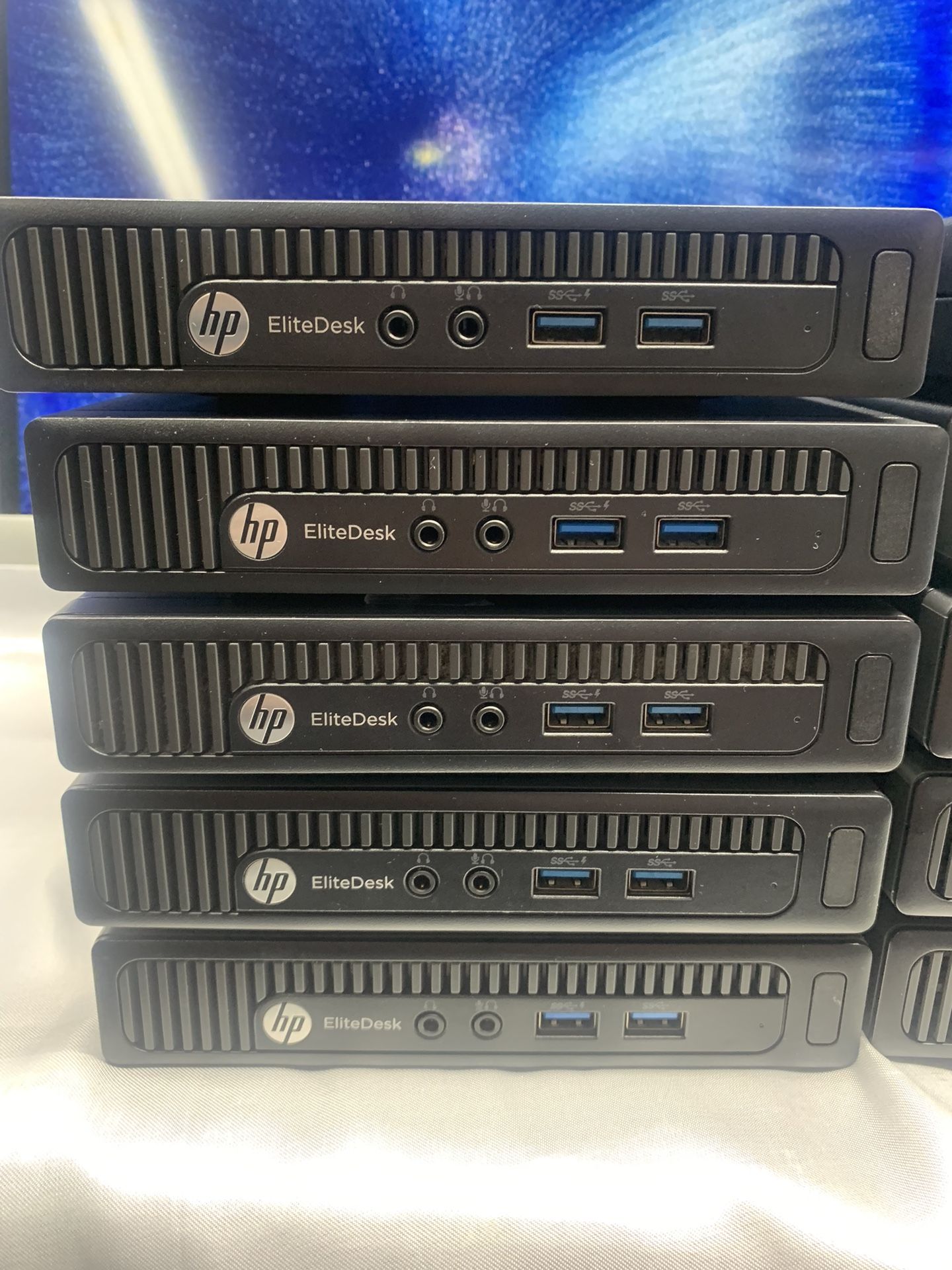 HP MINI DESKTOP runs Very Fast Smoothly And Quiet comes With WIFI. 256.0 GB SSD ( Capacity ) ..8.0 GB RAM . READY FOR CLASSES FULLY LOADED