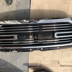 2019-2020-2021 Ram 1500 Front Grill Oem 