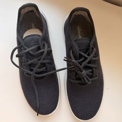 NEW Allbirds Tree Runners – Men’s Size 10