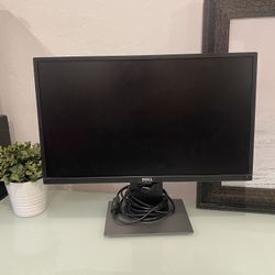 22’ Dell Monitor - Adjustable Height 