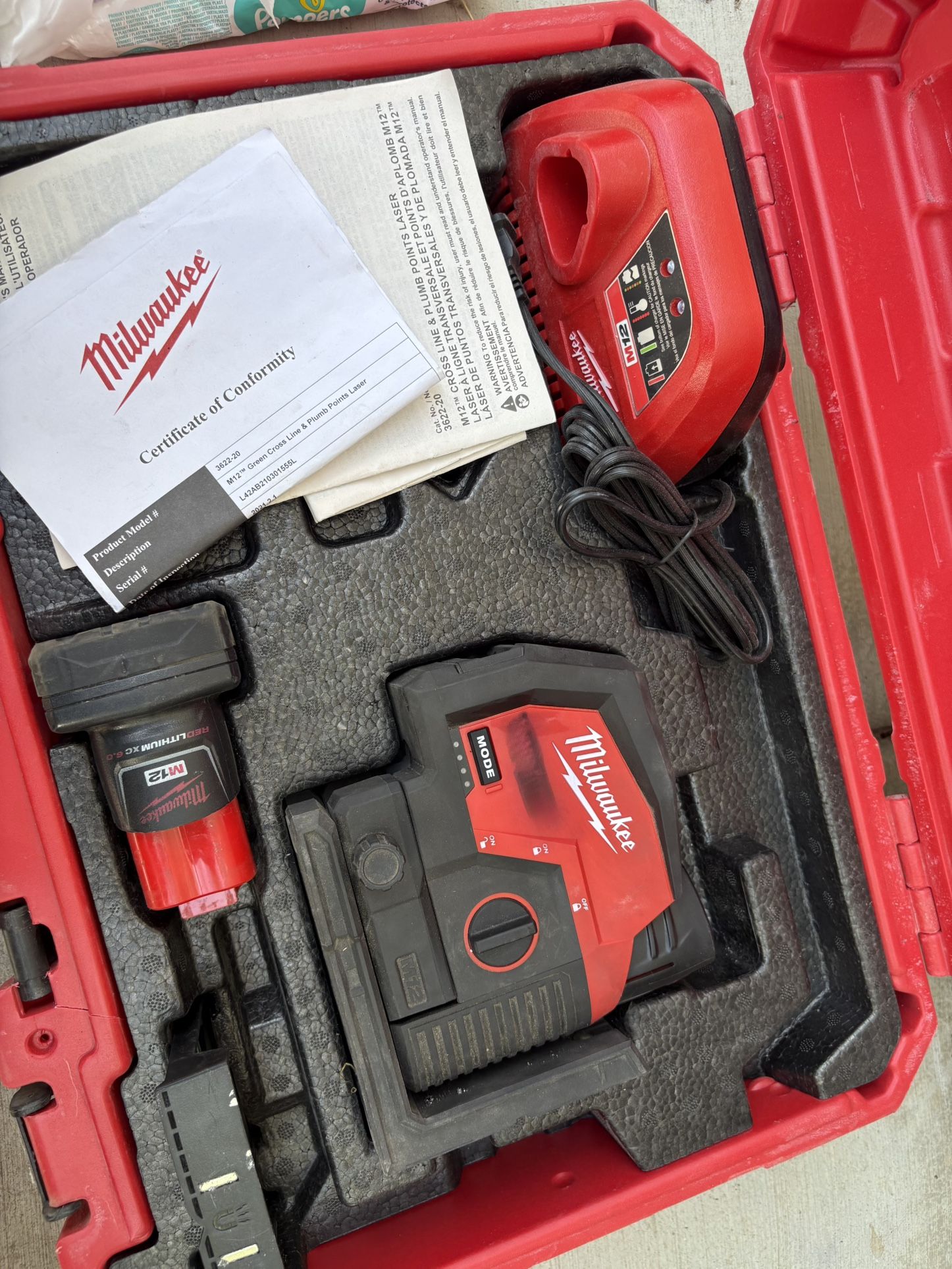 Milwaukee Lazer M12