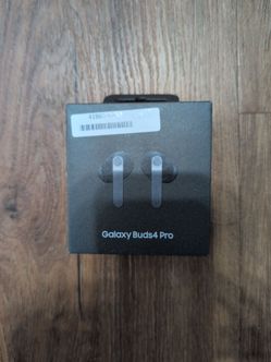 Samsung Galaxy Buds4 Pro noise canceling earbuds