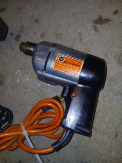 Black & Decker U202 Deluxe 1/4" Electric Drill