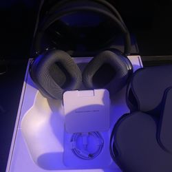 AirPods Max Midnight USB C