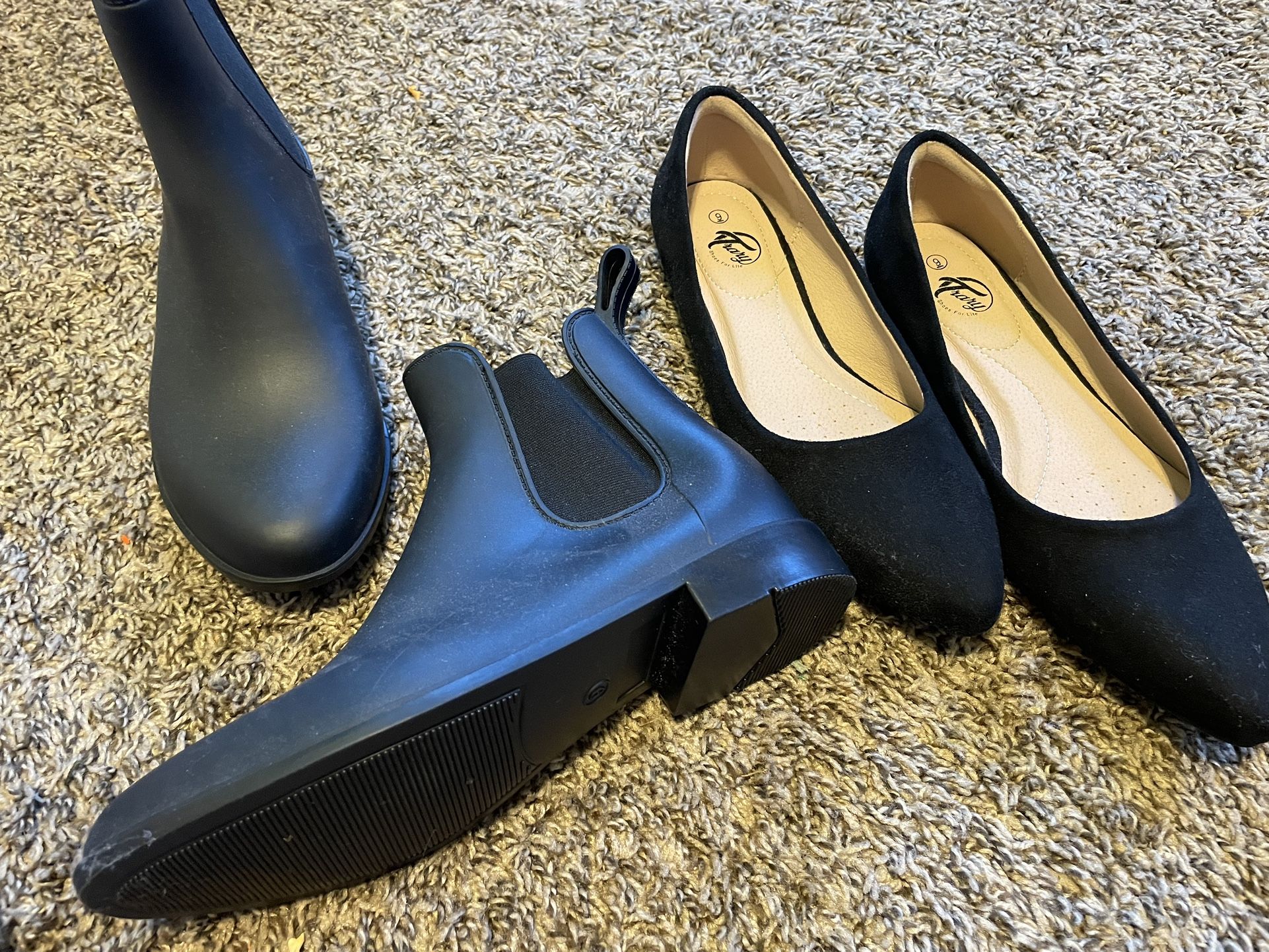 Black Rain Boots & flats  Size 9 (8 1/2) 