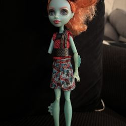 Monster High Monster Exchange Program Lorna McNessie