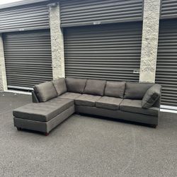 Sectional Couch sofa (FREE DELIVERY!)