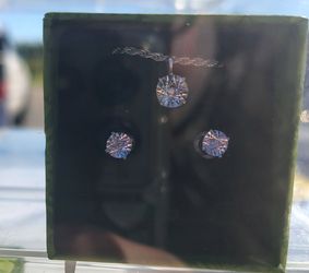 Simple necklace earring matching set