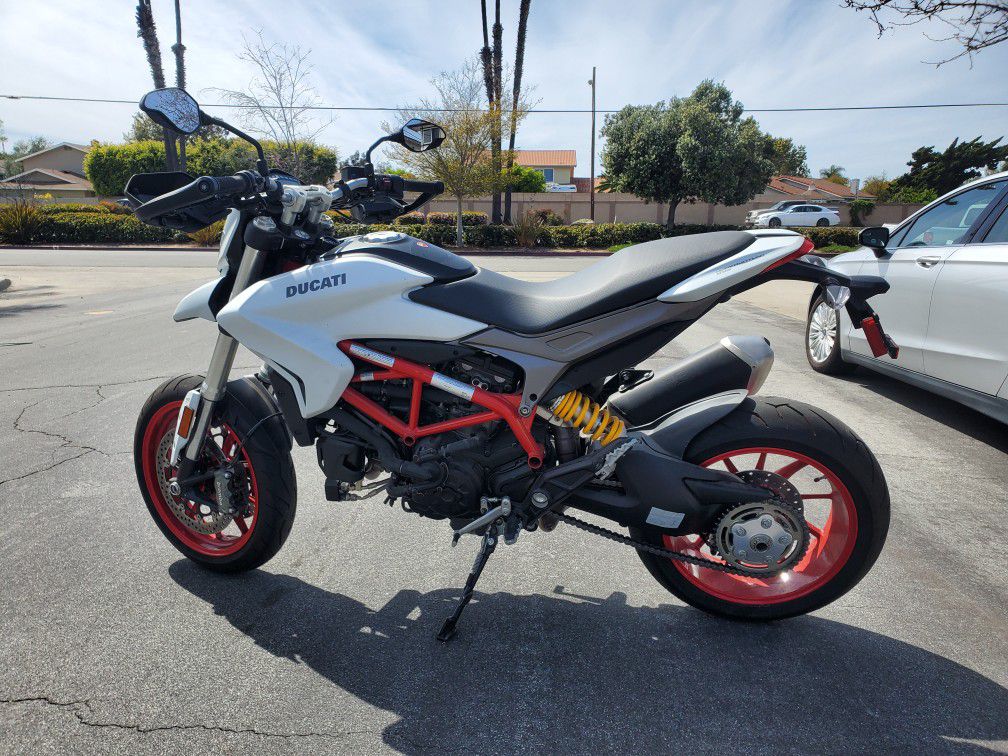 Ducati hypermotard parts bike