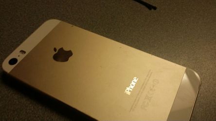IPhone 5s in great condition like new always been in case I am the first owner is te.mobel