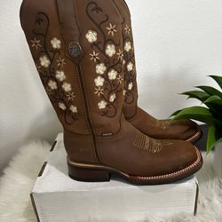 Beautiful Cowgirl Boots 👢
