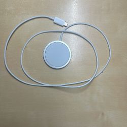 Apple MagSafe Charging Puck