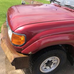 Toyota J80 Land Cruiser Front Fender For Sale 