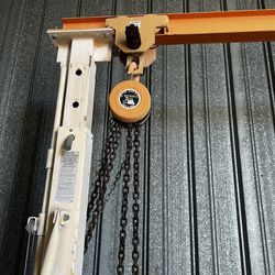 Gantry Crane And Chain Block
