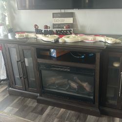 Pottery Barn, Disney Princess Dresser Fireplace