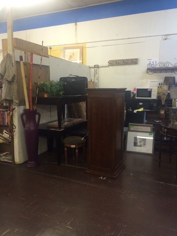 Everybody's flea market 3720 E. Lancaster Ave., Fort Worth, TX 76103 booth number 355 come check me out