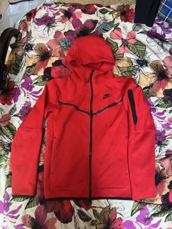 Red Nike Tech