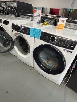 ELECTROLUX WASHER AND DRYER SET