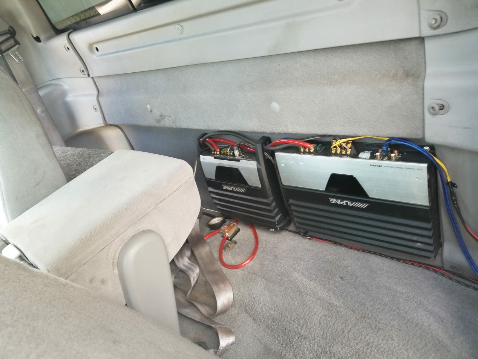1998 Ford E-250