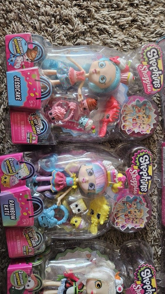 Shopkin Collectable Dolls Set