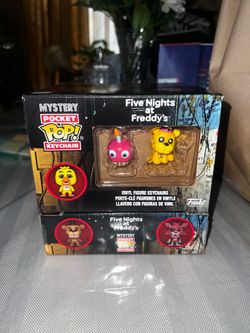 Five nights at Freddys (fnaf) funko pop keychain