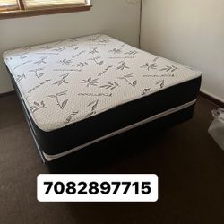Huge sale for Mattress And Box Twin size mattress and box 150.$ full 190$ Queen 200$ king 290$. free delivery free set up 708….280….7715… cash or Zell
