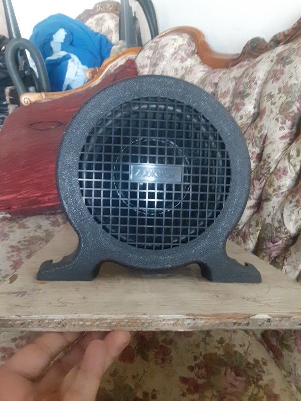 Audiovox 8 Inch Sub tub