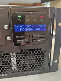 Smart UPS SMX2000LVNC Schneider APC