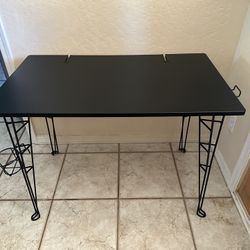 Computer Desk - Very Nice