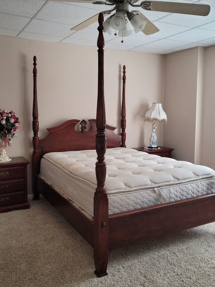 Real Wood Queen Bedroom Set