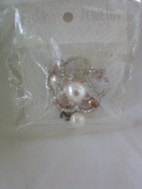Fashion Brooch