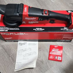 Milwaukee M18 FUEL 15mm Random Orbital Polisher NEW!

