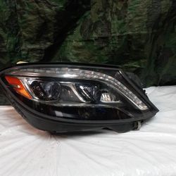 2015-17 Mercedes Benz S550 Right Headlight Computer 