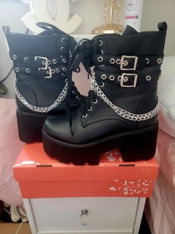 Gothic buckle platform boots