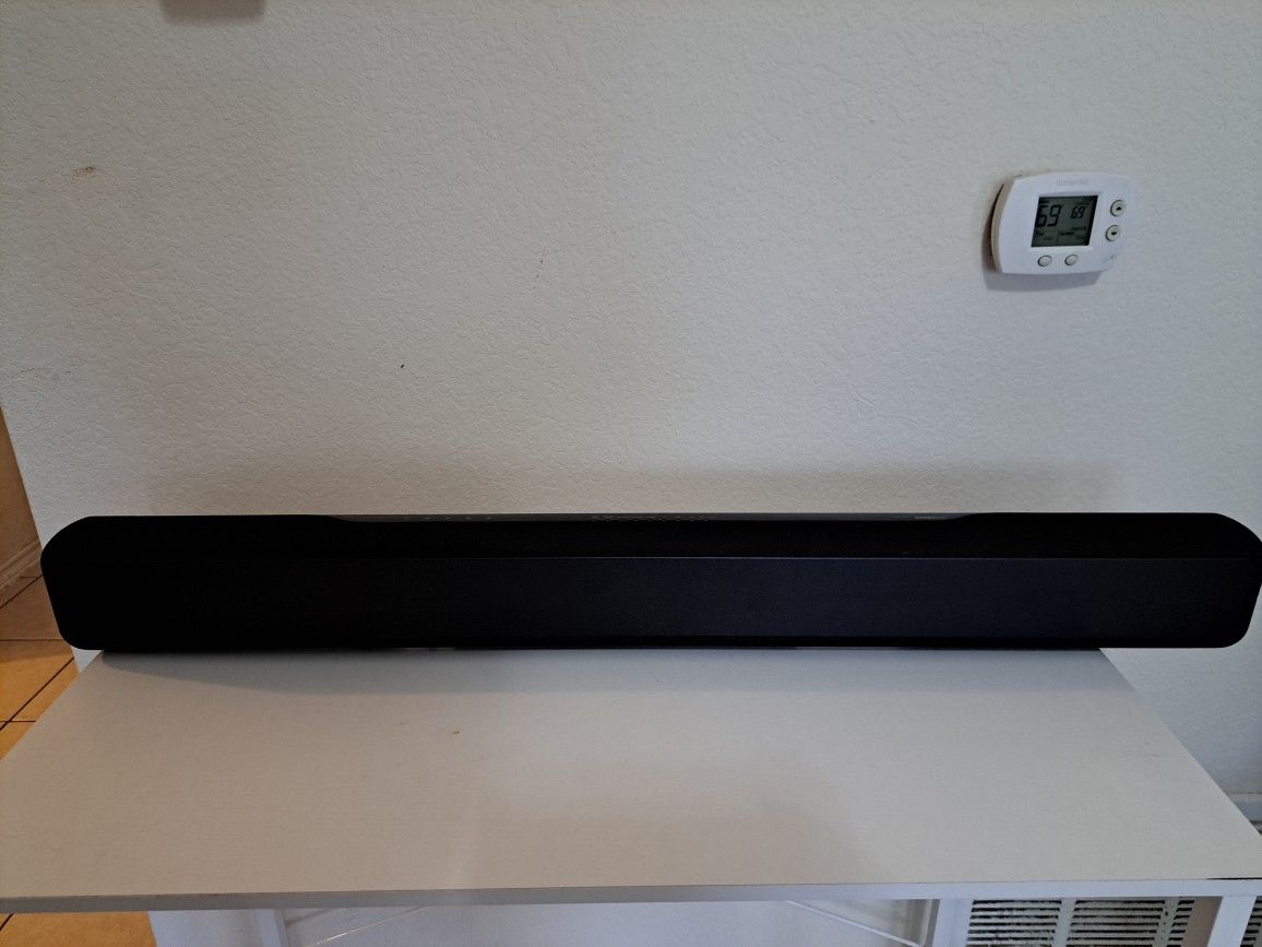 Yamaha YAS-207 Front Surround System, a 2.1-channel soundbar system with a wireless subwoofer. 
