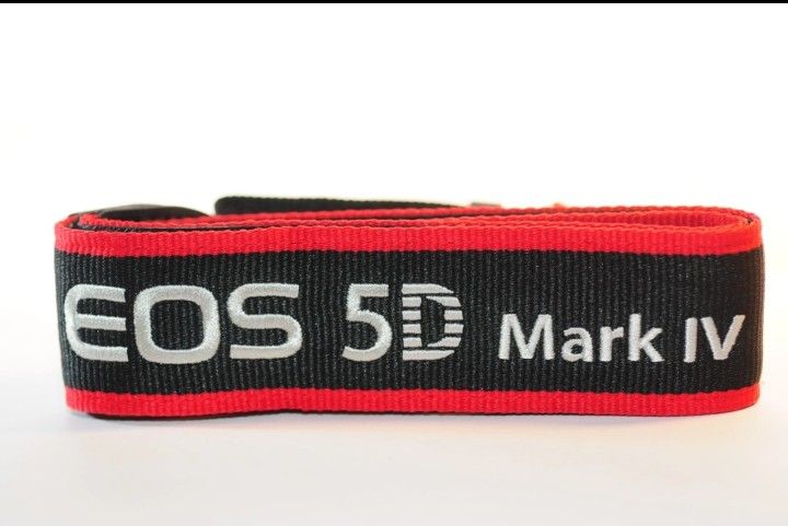 Canon EOS 5D mark IV camera shoulder strap MINT Genuine