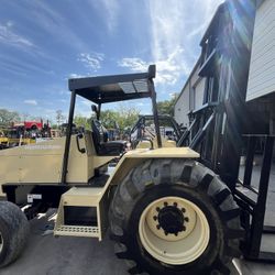 2004 INGERSOLL RAND FORKLIFT