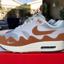 Nike Air Max 1 Patta Monarch Size 7.5