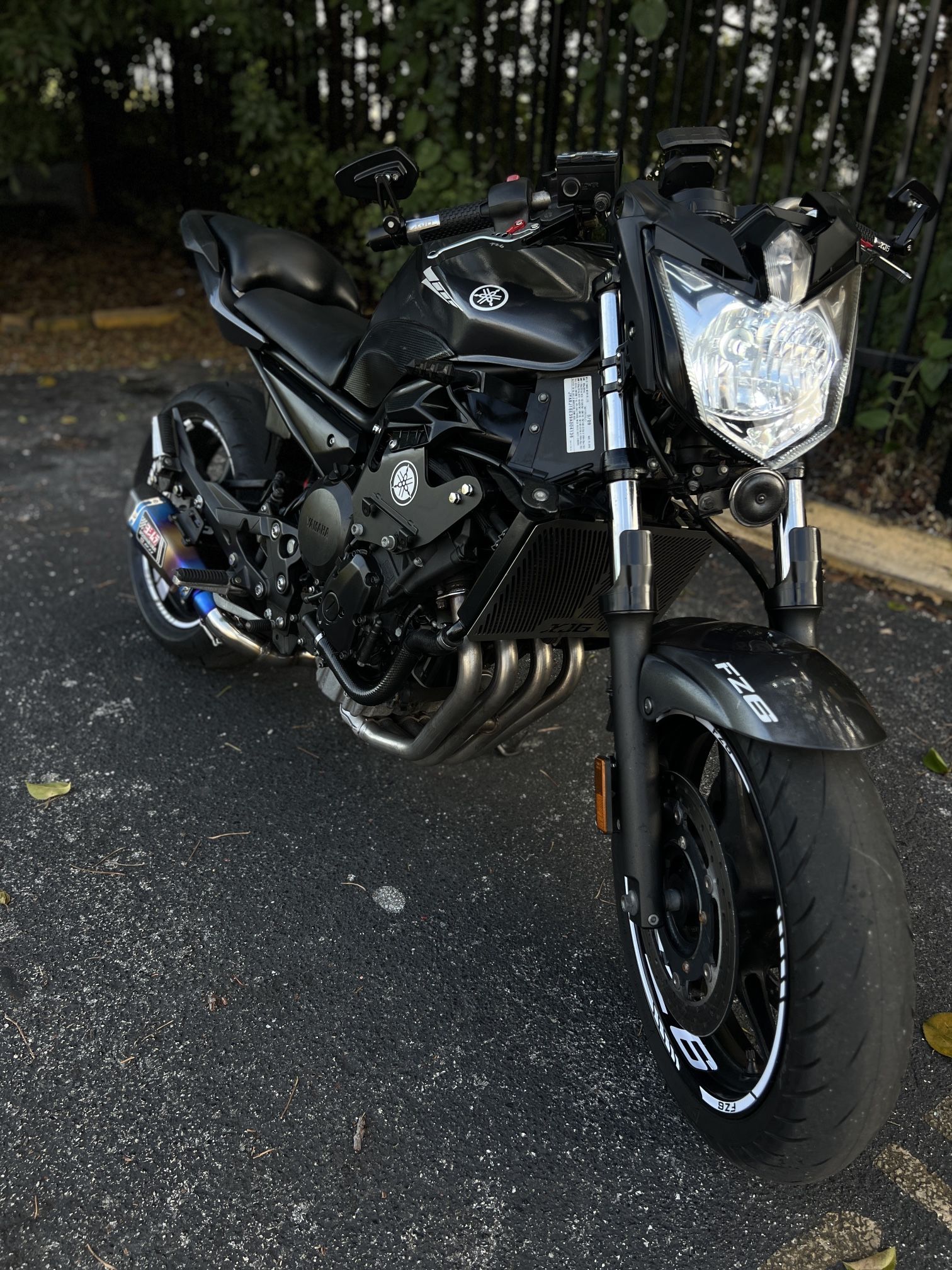 Moto Yamaha Fz6r