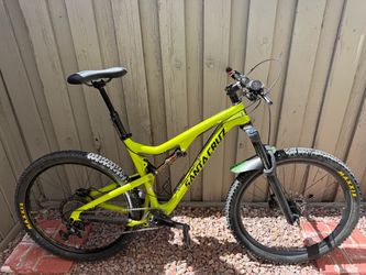 Santa Cruz Full Suspension Mountain Bike