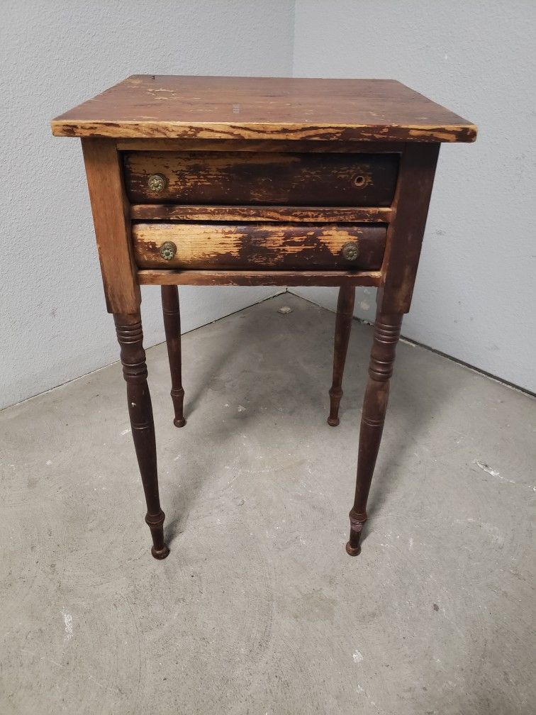 Antique 2-Drawer Side Table - Late 1800s