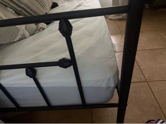 Twin bed