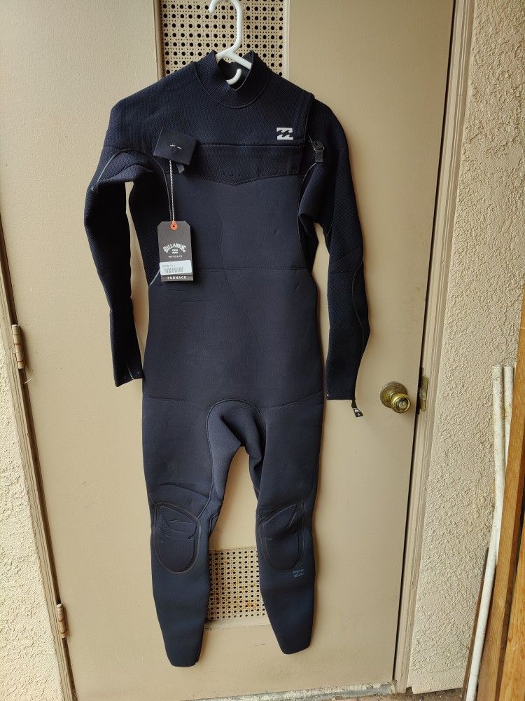 NWT Billabong Furnace Comp 3/2 Chest Zip Wetsuit. Size L