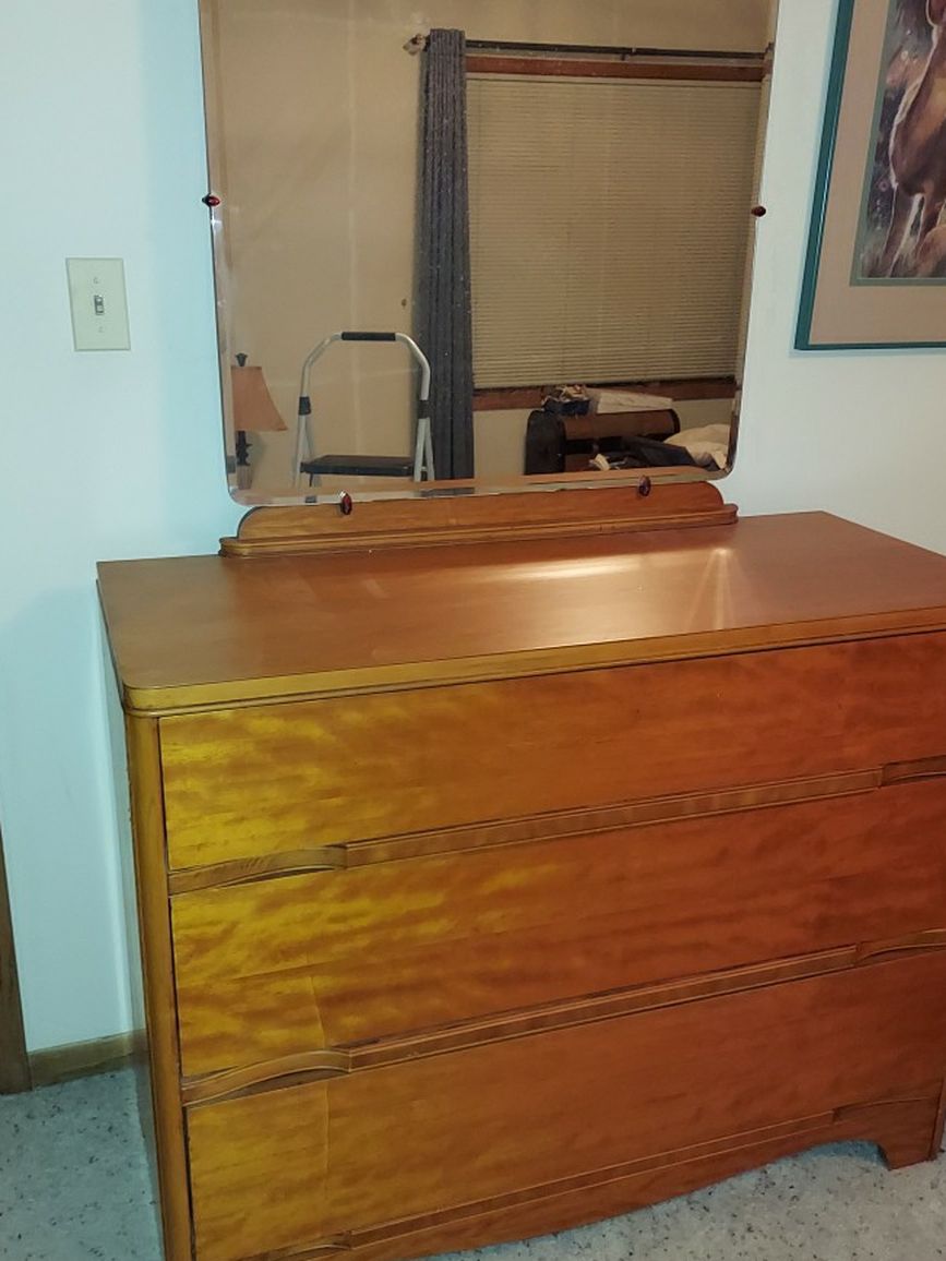 Vintage Dresser With Mirror