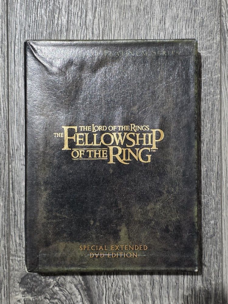 LOTR: THE FELLOWSHIP OF THE RINGS DVD SET
