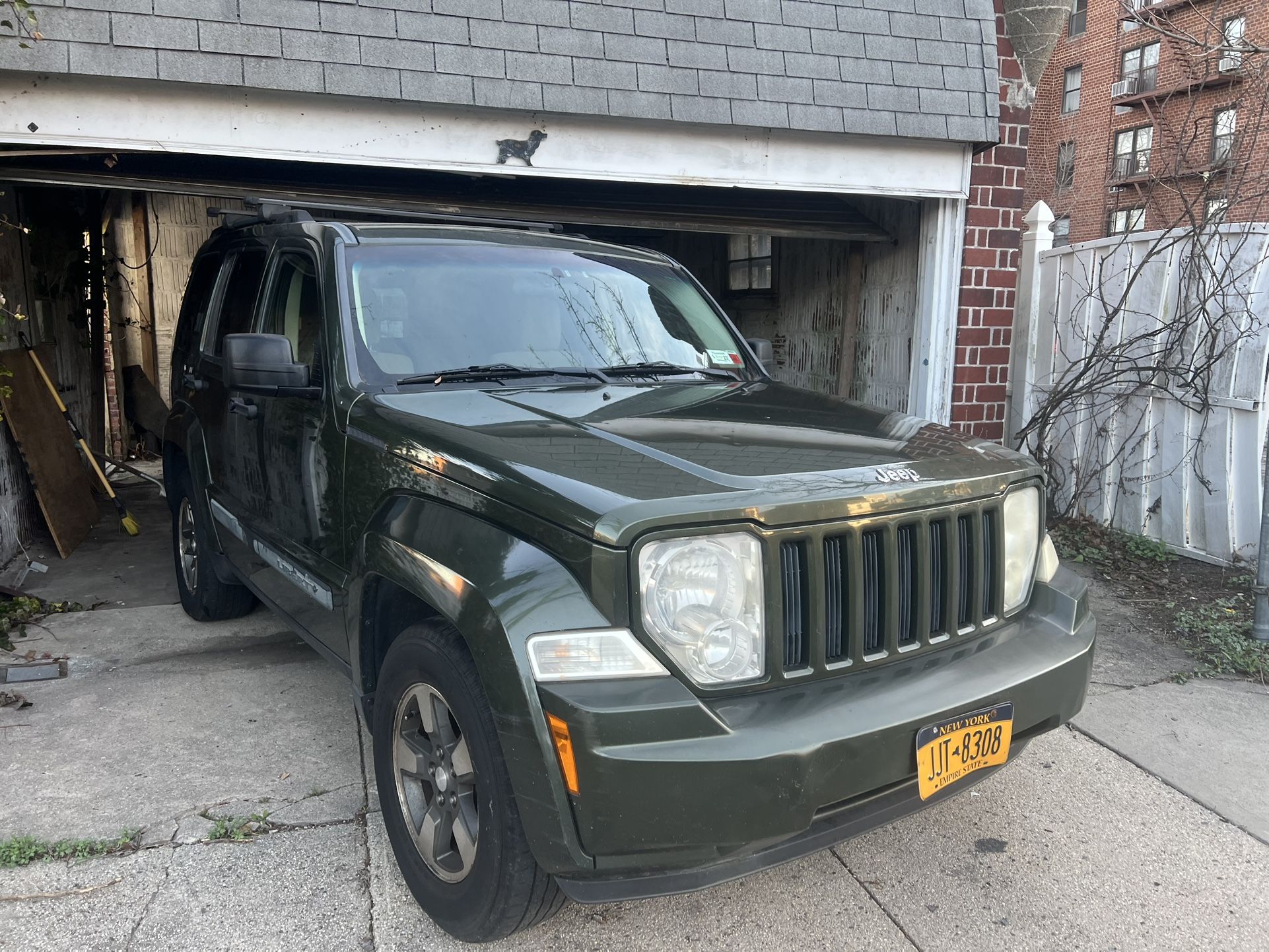 08 Jeep SUV Liberty 4x4