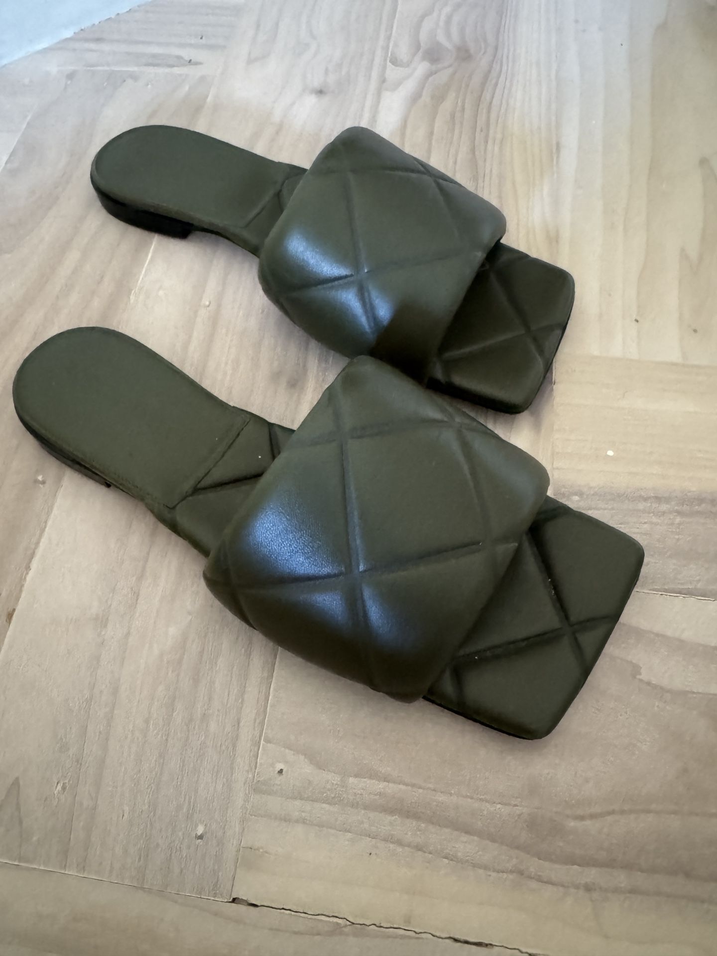 Bottega Sandals - So Cute!!