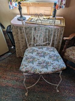 Nice Metal Sturdy Antique Chair