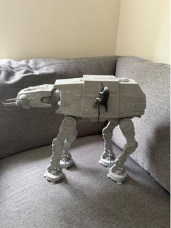 The Mandalorian & Grogu AT-AT Popcorn Bucket